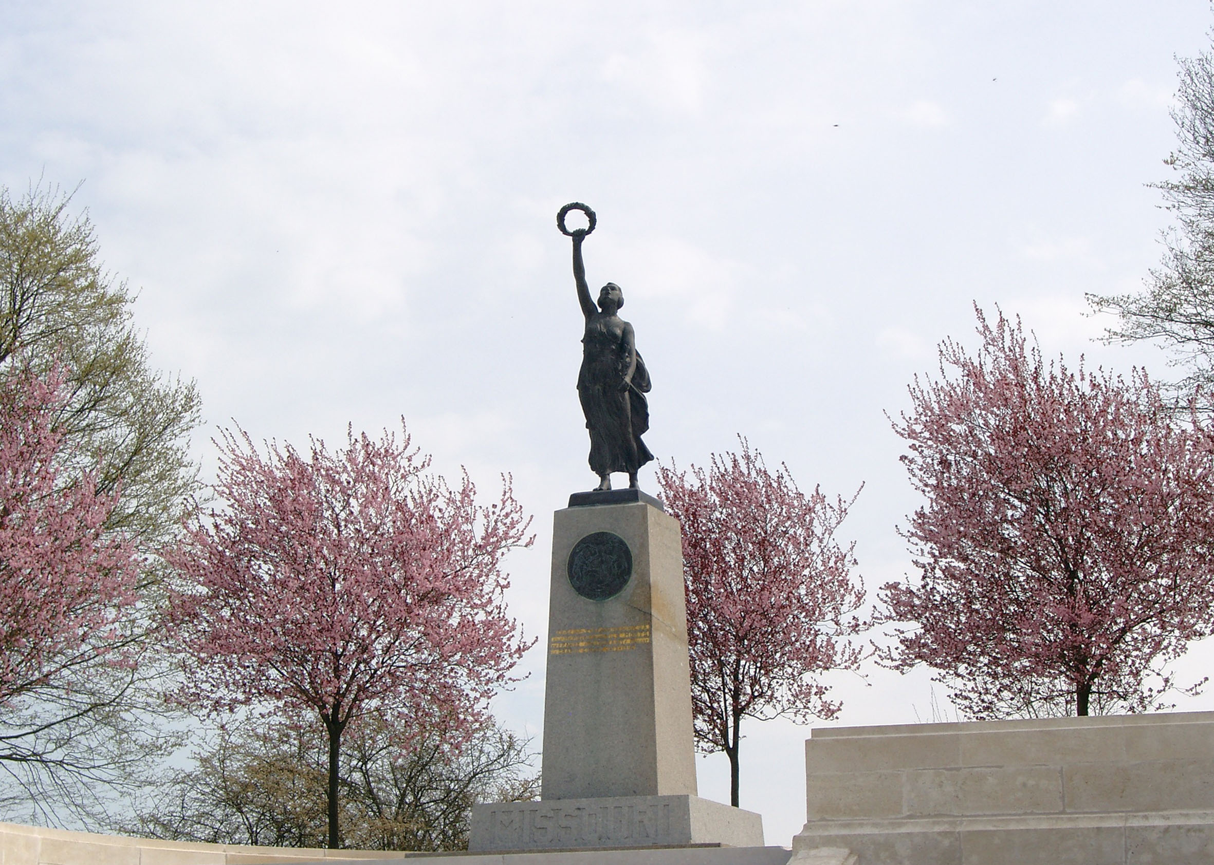 Missouri Monument close between Varennes and Cheppy